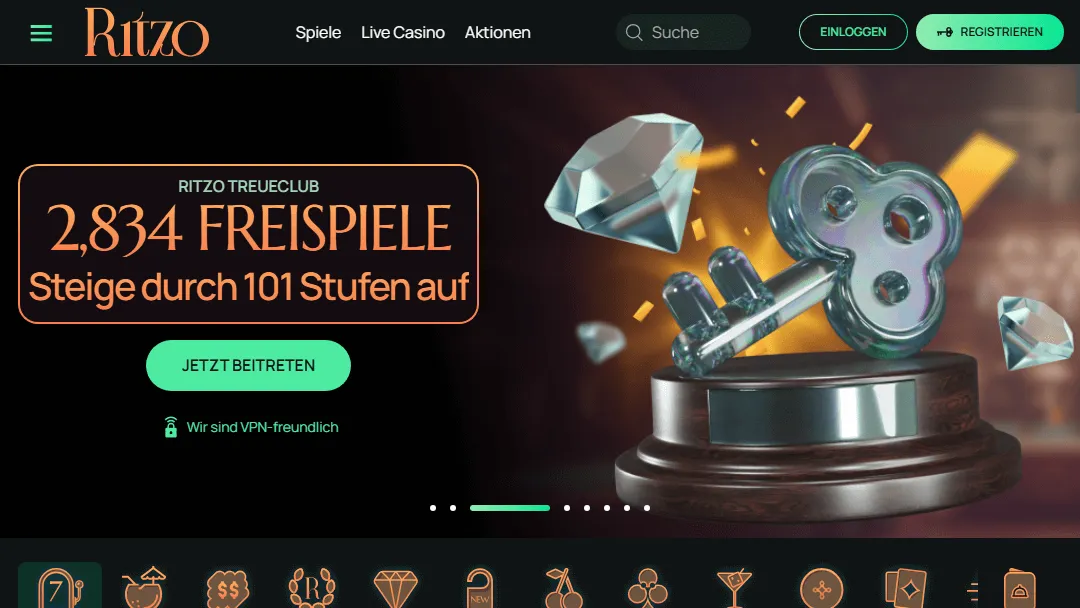 Ritzo Treueclub: 2.834 Freispiele durch 101 Stufen – jetzt beitreten und Belohnungen sichern Promotionsbanner von Ritzo Casino mit 2.834 Freispielen im Treueclub, 101 Aufstiegsstufen, gläserner Schlüssel auf Podest mit fliegenden Diamanten und glänzendem Hintergrund
